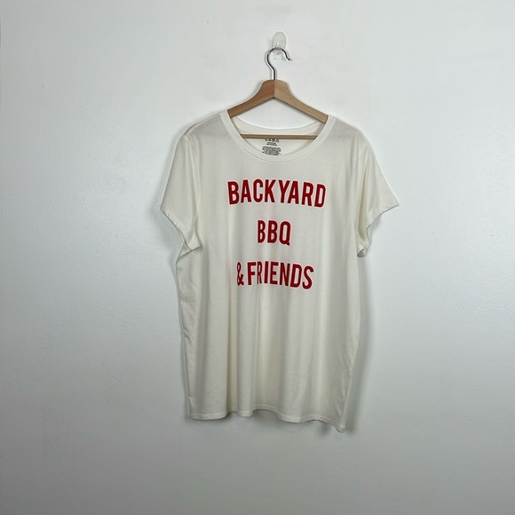 BackYard BBQ & Friends Womens XL Short Sleeve Pullover White Red Lightweight Tee - Picture 1 of 8